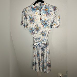 White & floral printed knee length dress size S/M